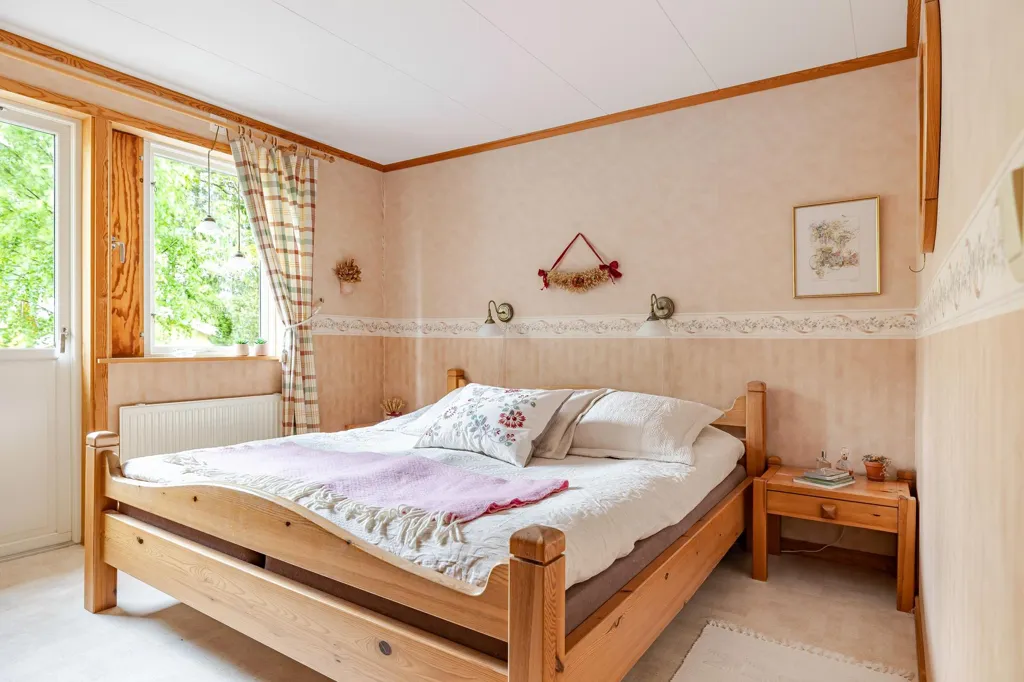Magamistoad - Charming Cottage with Lake View in Virserum