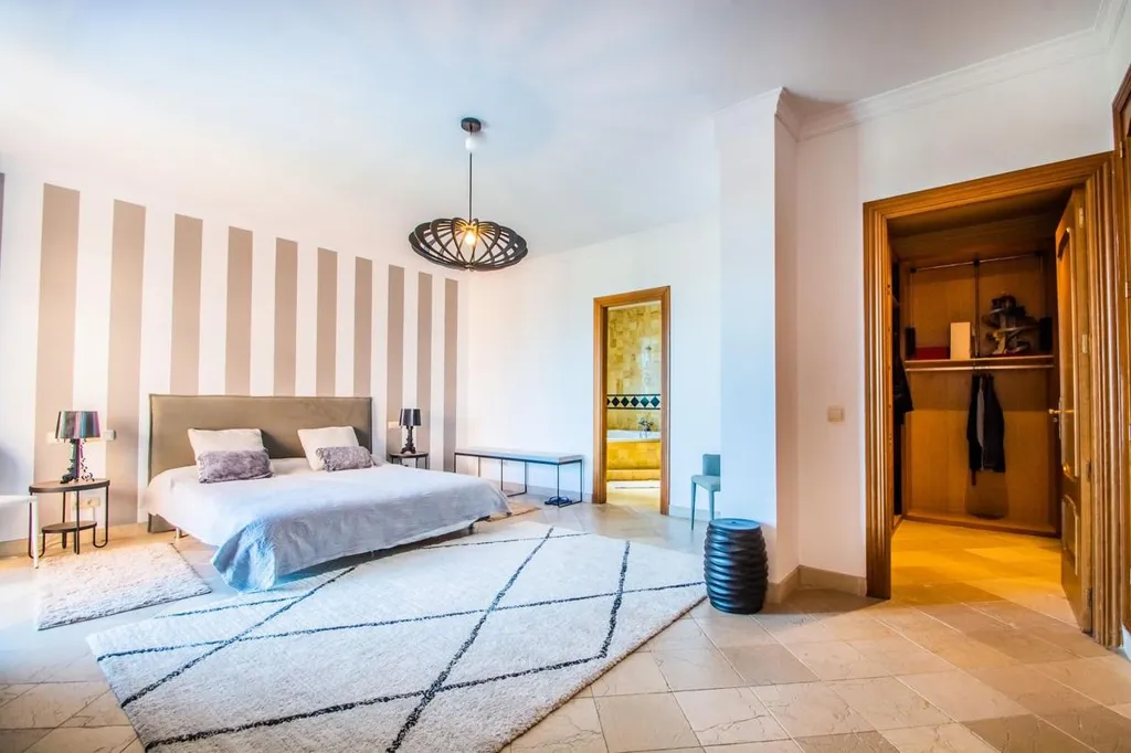 Chambres - Beachfront Penthouse with Jacuzzi in Estepona