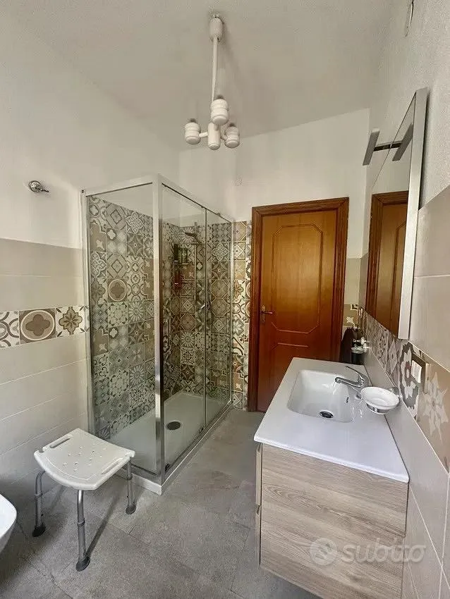 Vannitoad - Single Room with Private Bathroom in Sassari