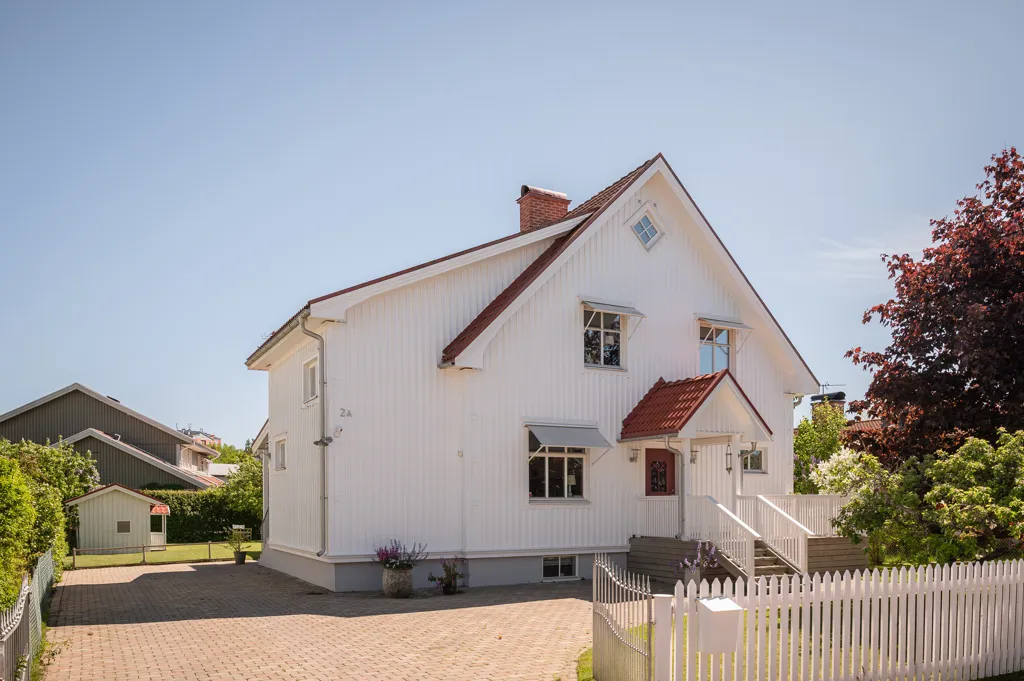 Välivaade - Renovated Villa with Pool in Färjestad
