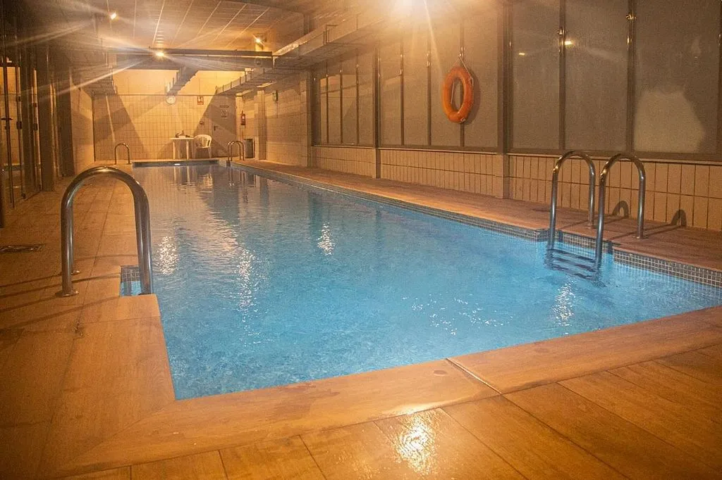 Bassein - Studio with Pool in Ensanche de Vallecas