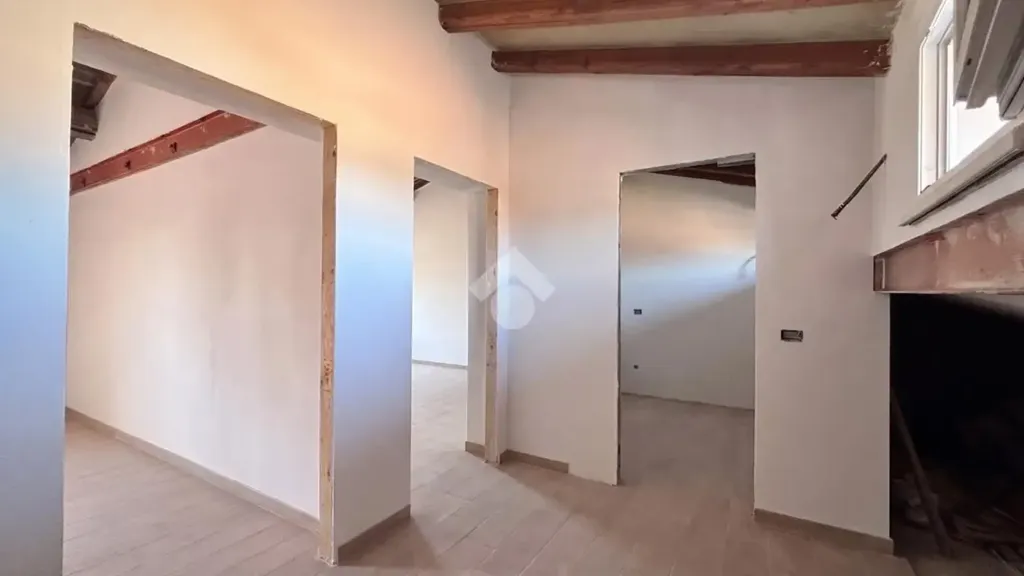 Pièces - Contemporary Trilocale in Viterbo's Historic Centre