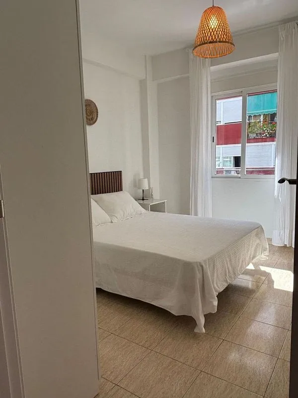 Magamistoad - Furnished Flat with Balcony in Maestro Luis Torregrosa