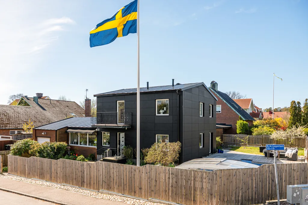 Exterior - Villa with Pool in Långedrag