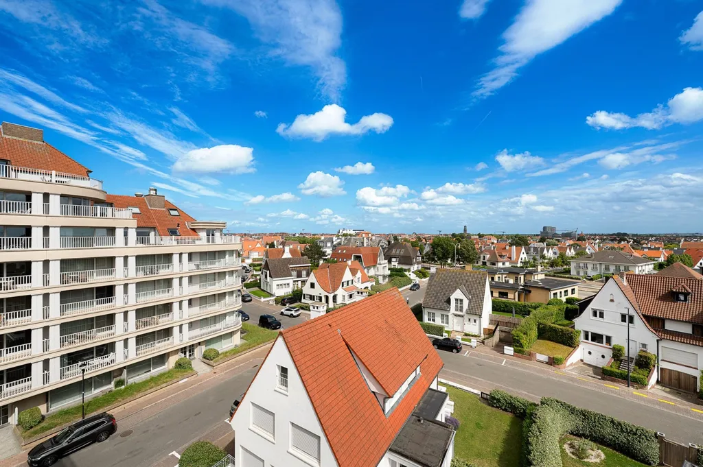 Vue aérienne - Penthouse Ensoleillé avec Terrasses à Knokke