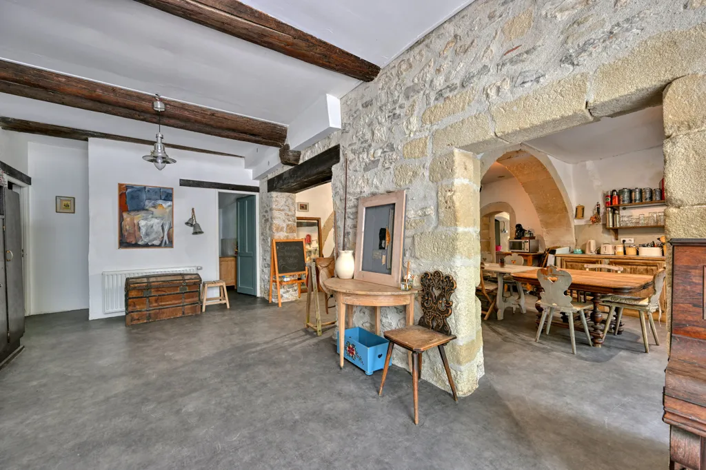 Salle à manger - Moulin du 17e Siècle avec Piscine à Salinelles