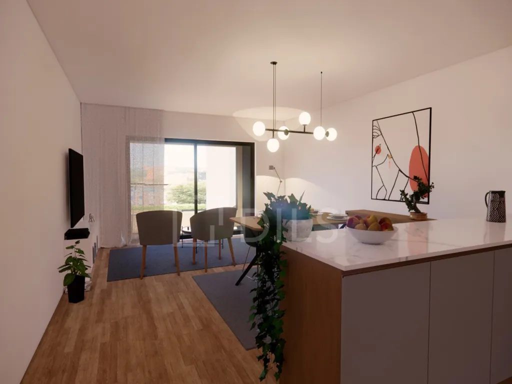 T2 Apartment with Balcony in Matosinhos Centre