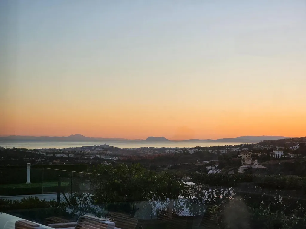 Terrass - Detached Villa with Infinity Pool in Benahavís