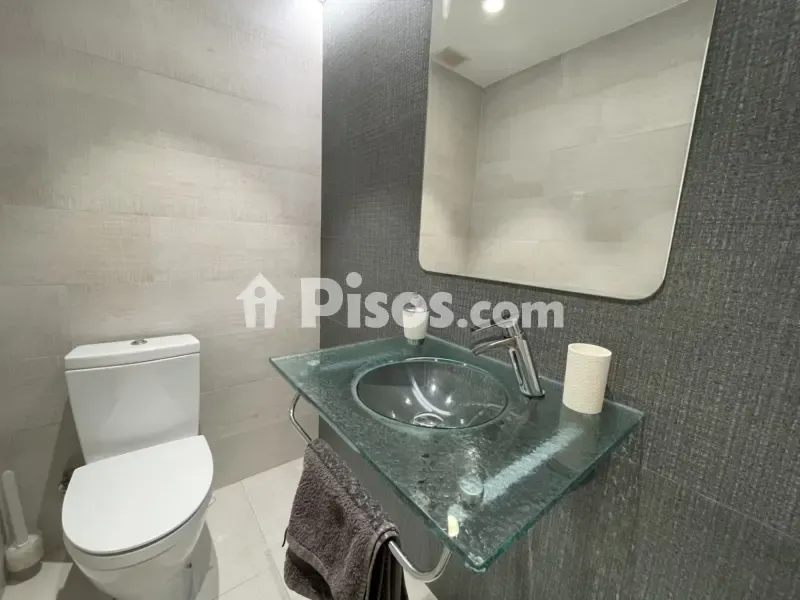 Salles de bain - Modernised Duplex with Mountain View in Beniparrell