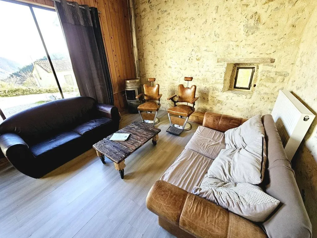 Séjour - Maison Luxueuse avec Vue Montagne à Axat