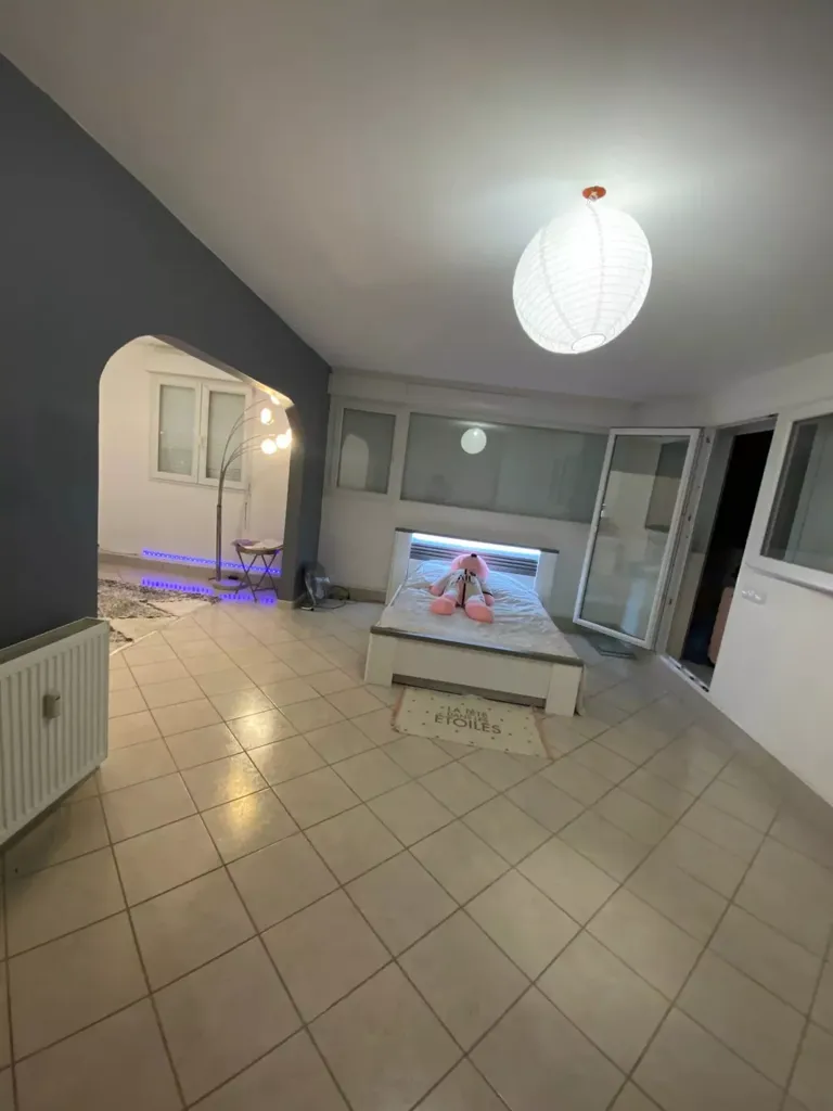Magamistoad - Spacious Apartment with City View in Bar-Le-Duc