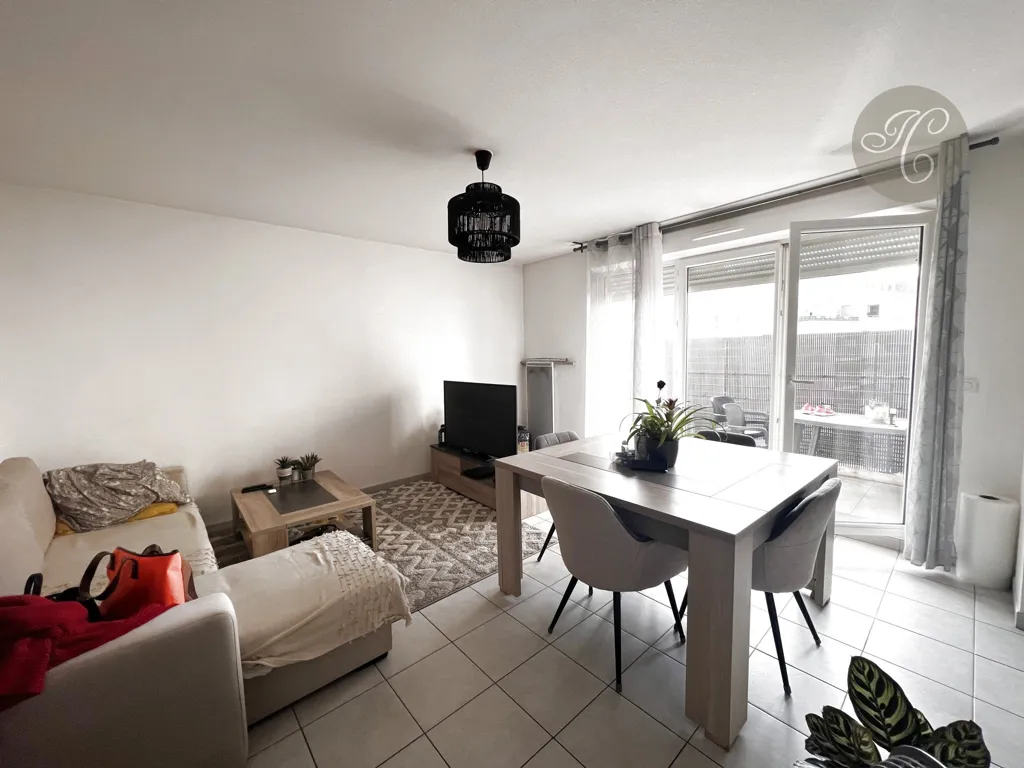 Soggiorno - Apartment with Terrace on Top Floor in Avignon