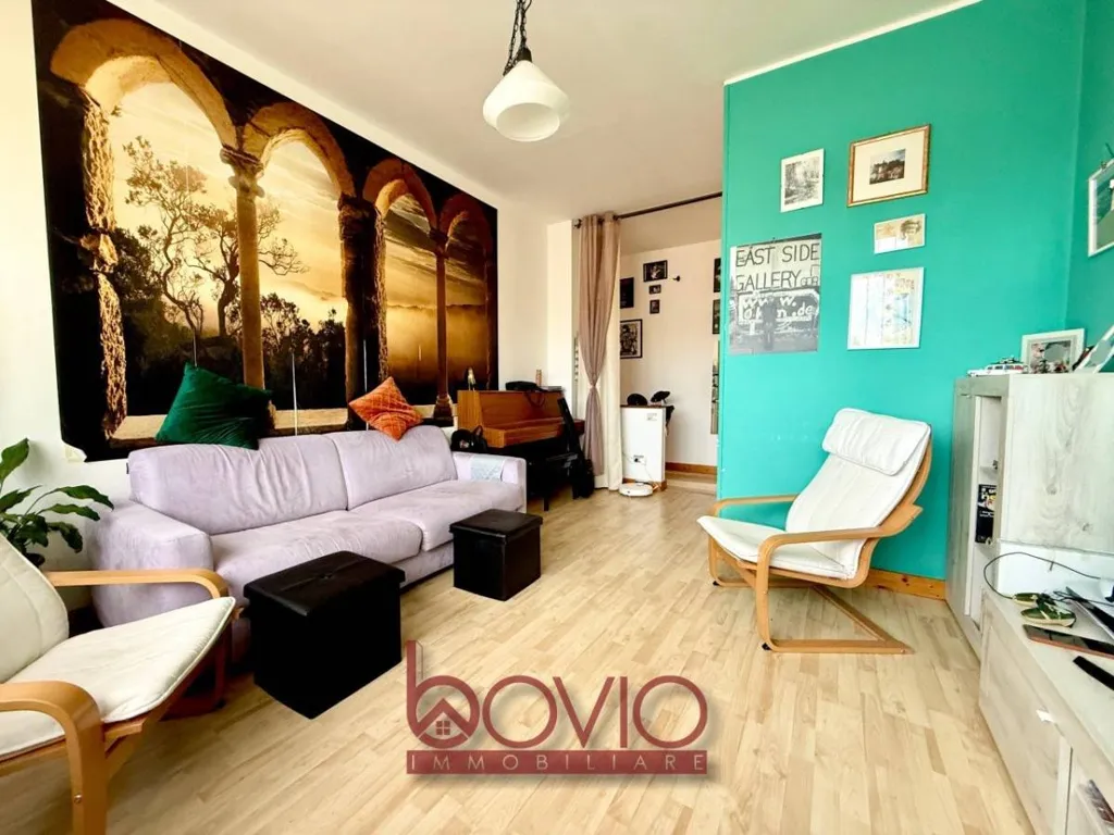 Elutuba - Quadruplex with Balcony in Bertolla, Turin
