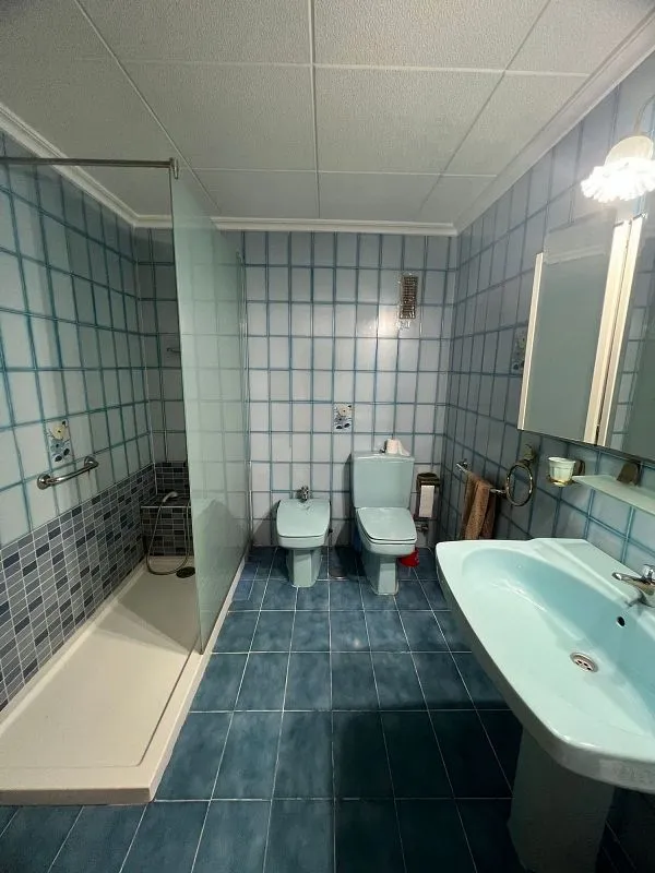 Vannitoad - Apartment with Balcony in Elda Centre