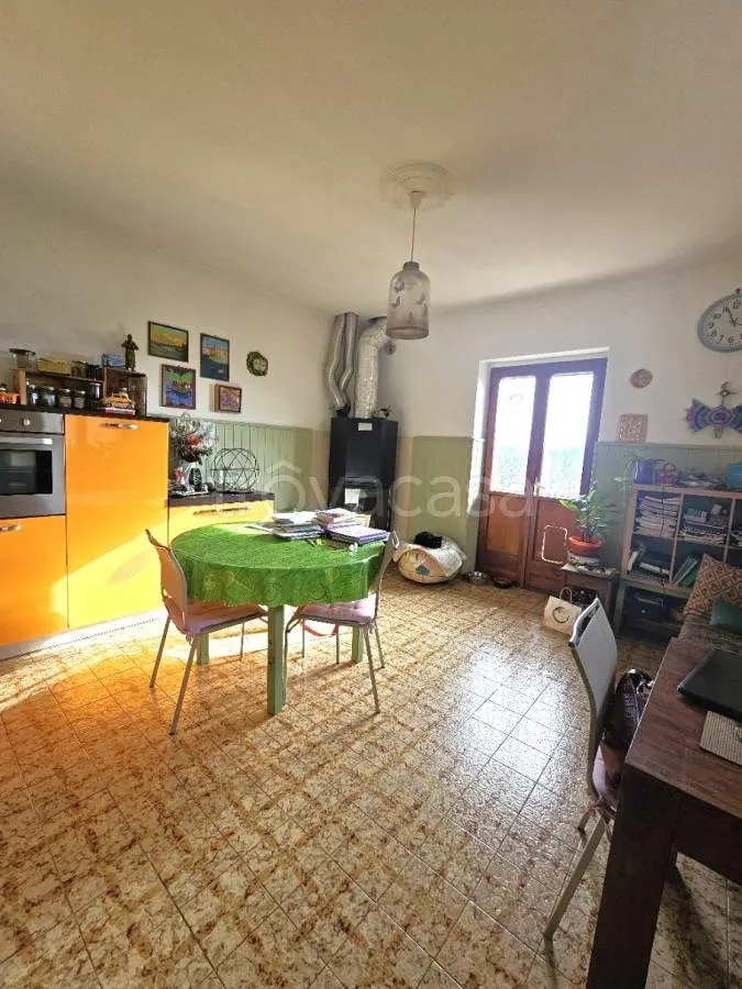 Söögituba - Rustic Property with Mountain View in Venasca
