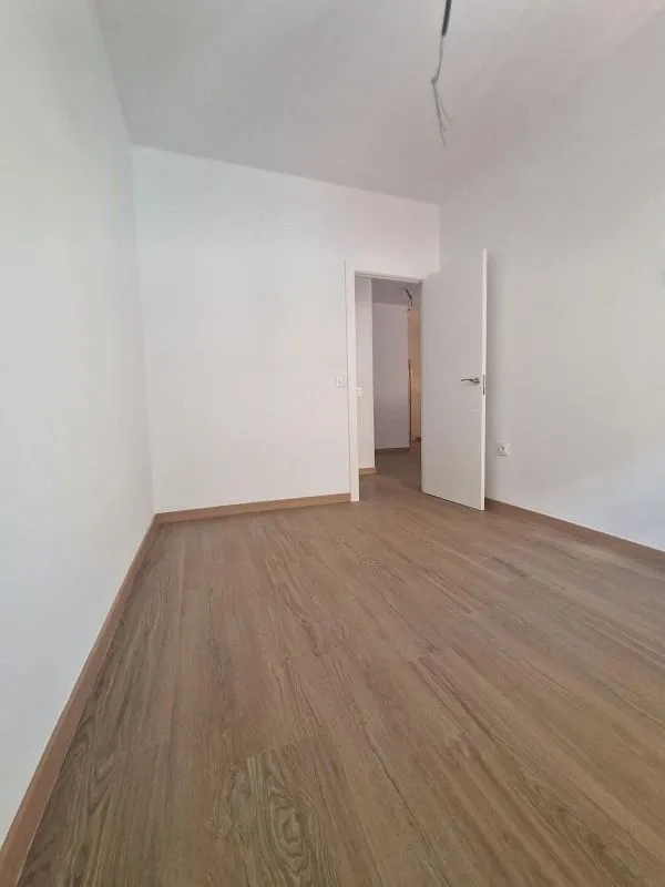 Pièces - Ground Floor Flat with Light in Puerto Real Centre