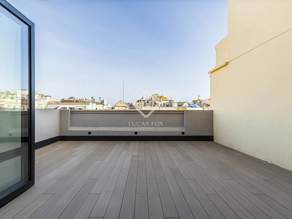 Terrasse - Renovated Apartment with Terrace in Eixample Right