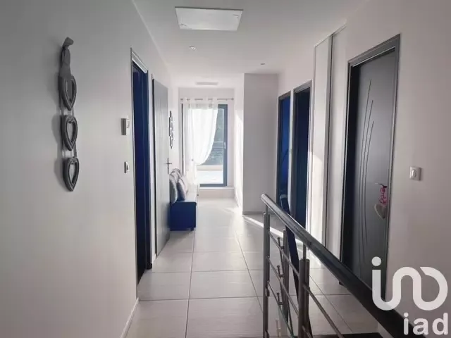 Entrée - Maison avec Piscine et Jardin à Amilly
