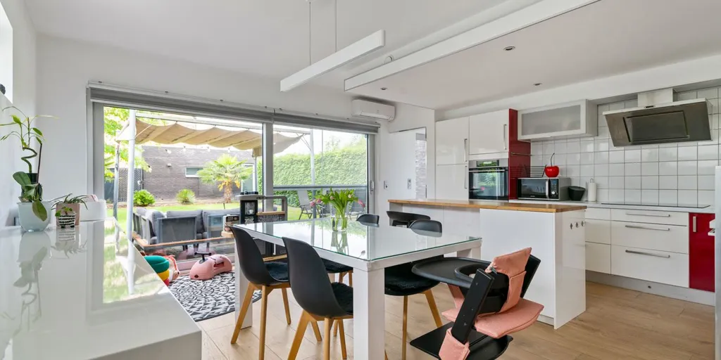 Köök - Eco-Friendly House with Solar Panels in Geel