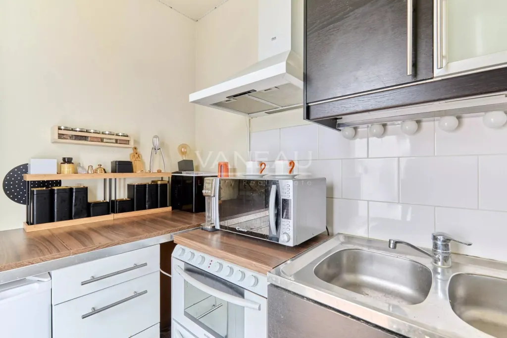 Cuisine - Studio avec Balcon sur Jardin dans le 6ème à Paris