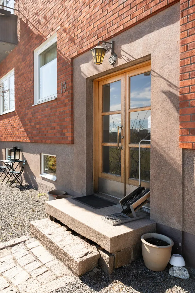 Välivaade - Apartment with Balcony in Blåsbo, Västerås