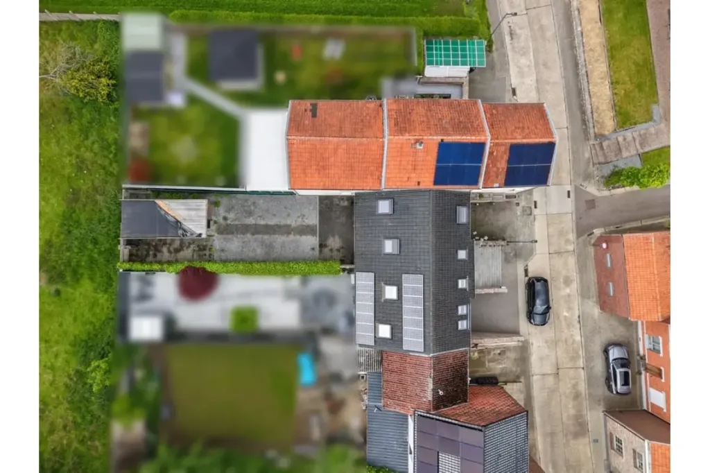 Vue aérienne - Maison avec Terrasse et Jardin à Riemst