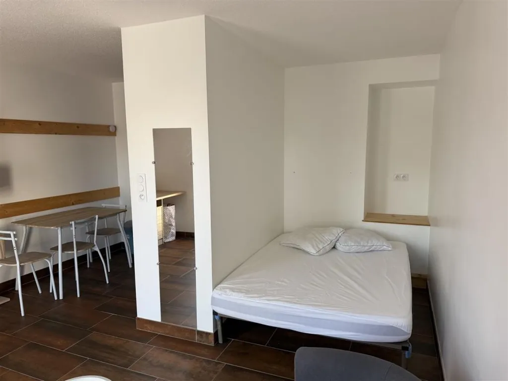 Chambres - Appartement T1 Meublé près de la Fac à Lyon