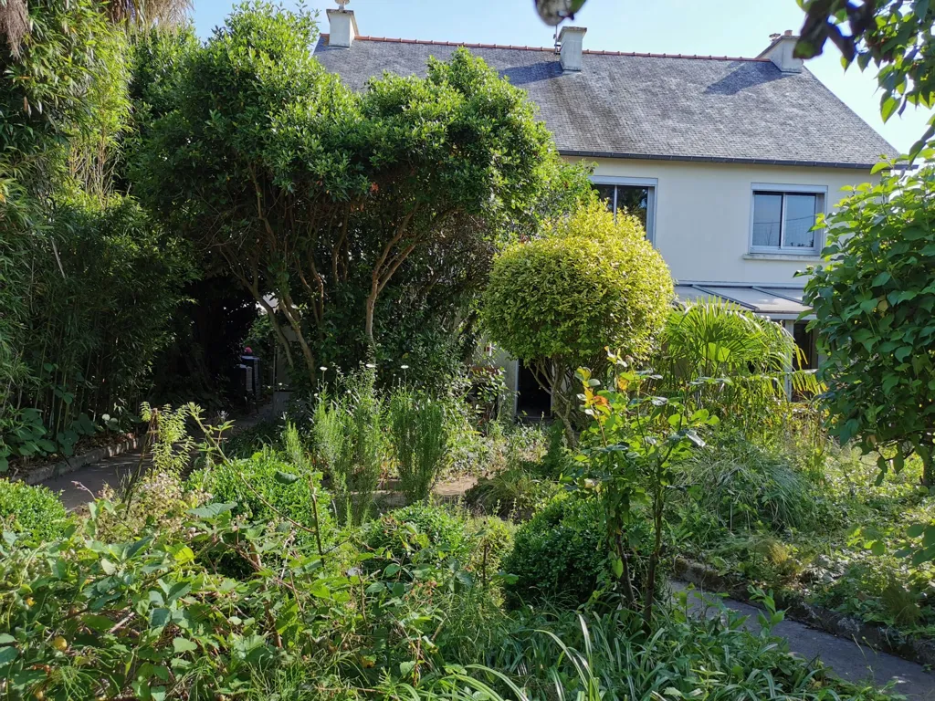 Giardino - Bright House with Balcony in Langueux Centre
