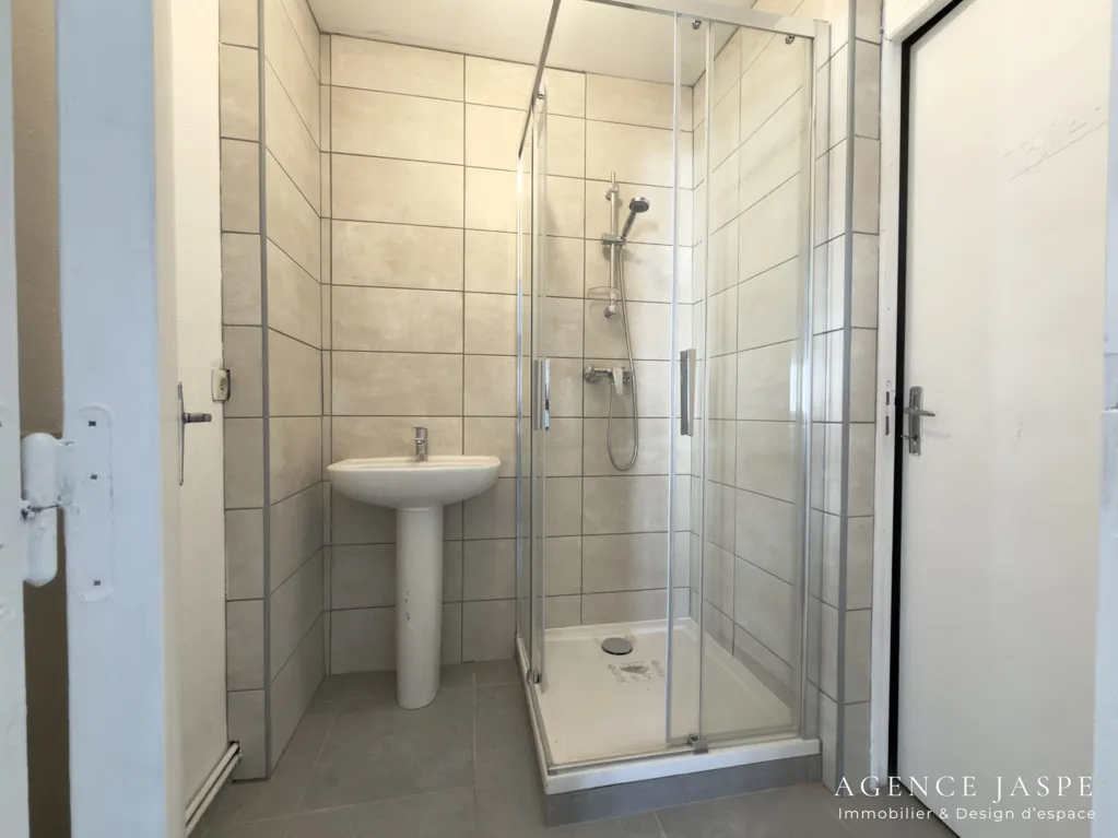 Bagni - Renovated Flat with Parking in Sury-le-Comtal