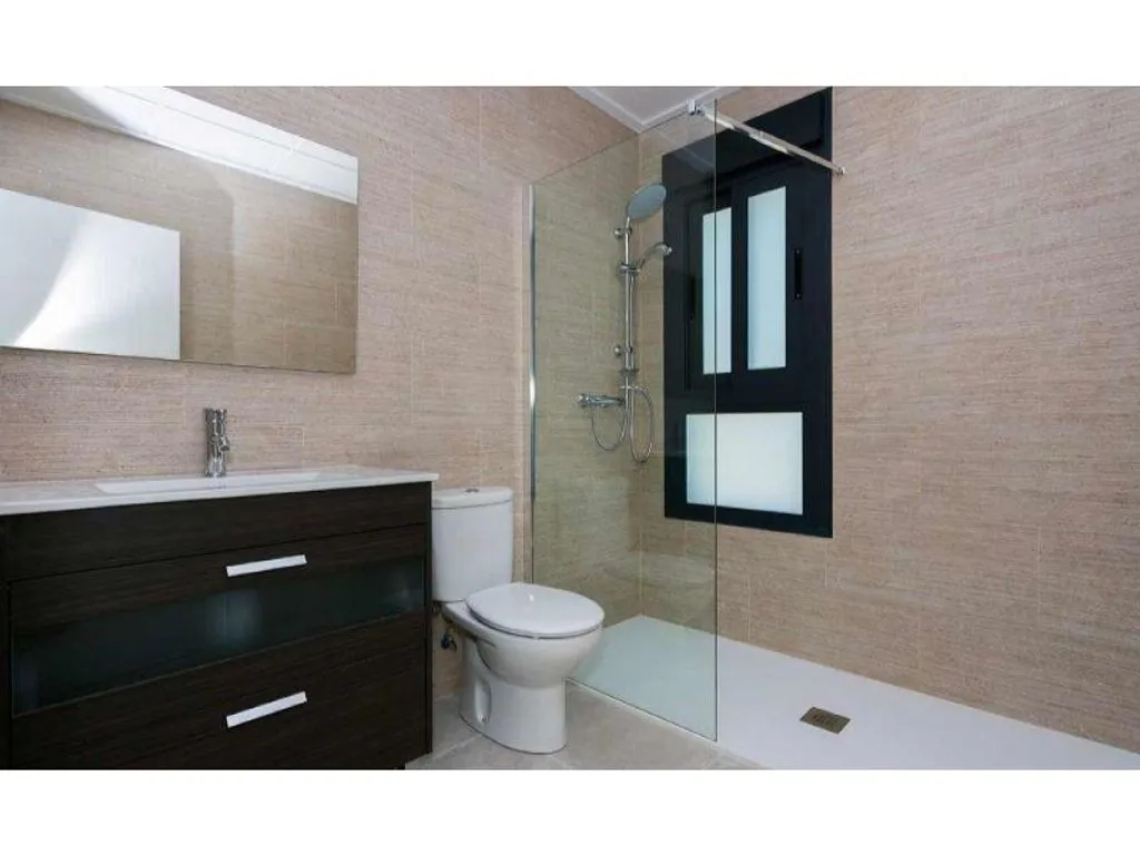 Salles de bain - New Villa with Pool in Daya Nueva