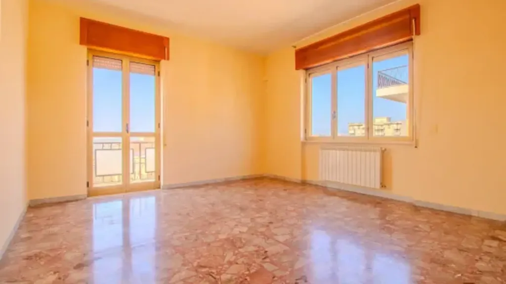 Toad - Apartment with Double Exposure in Lucera
