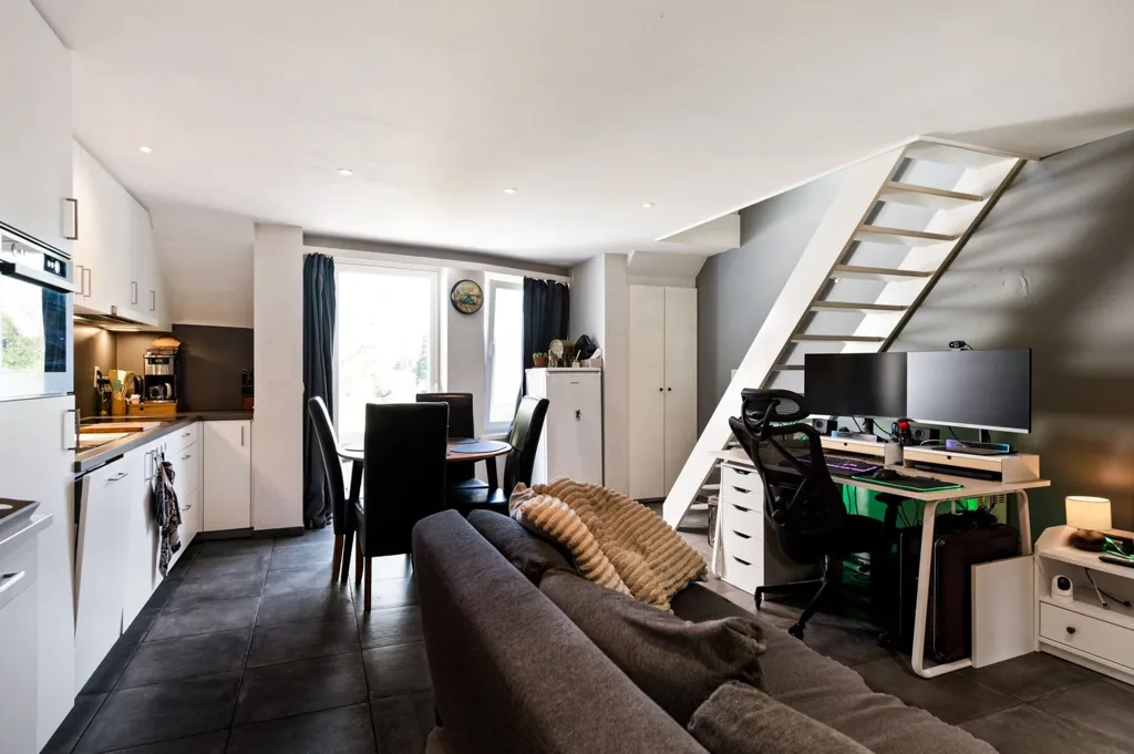 Séjour - Duplex avec Terrasse dans le Centre d'Essen