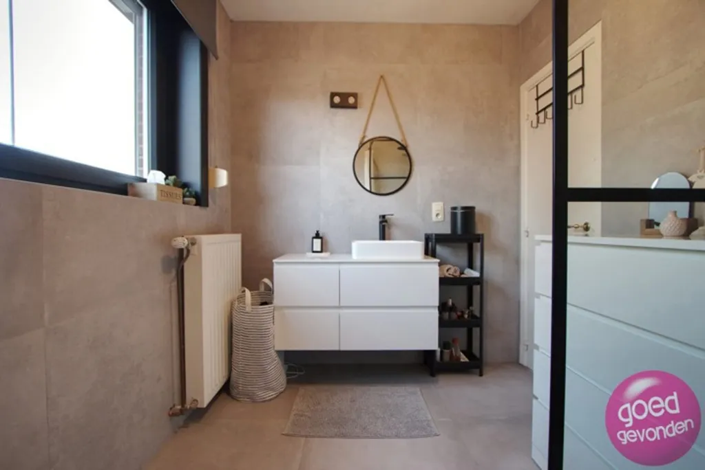 Salles de bain - Appartement avec terrasses et garage à Tongeren-Borgloon