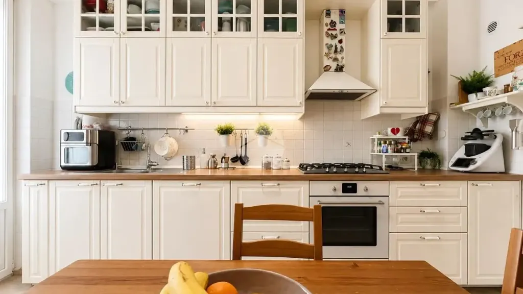 Cucina - Rustic-Finished Apartment with Terraces in Florence