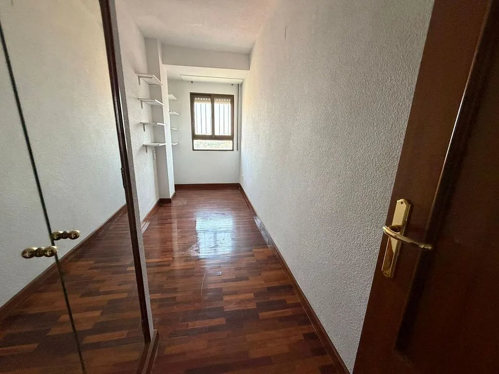 Esik - Penthouse with Terrace in Murcia Centre