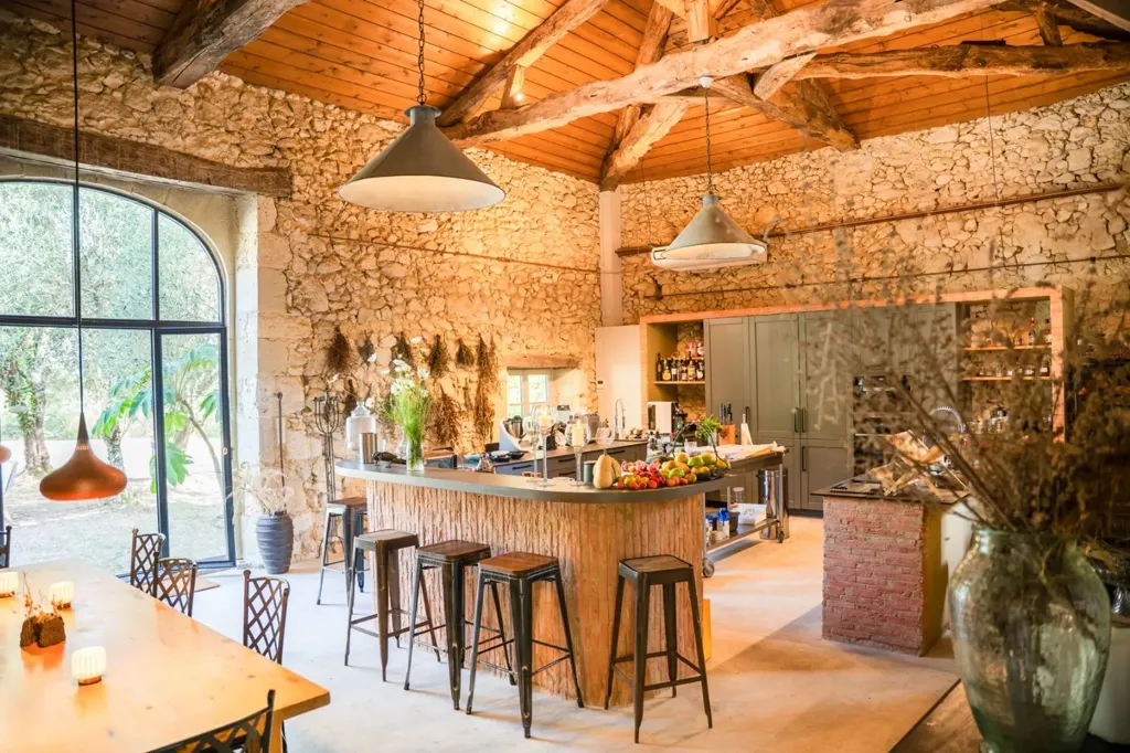 Salle à manger - Hamlet Rénové avec Vue sur les Pyrénées à Condom