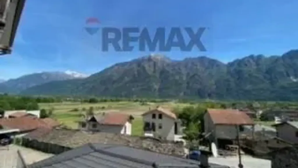 Balcon - Rustic Cottage with Balcony in Samolaco