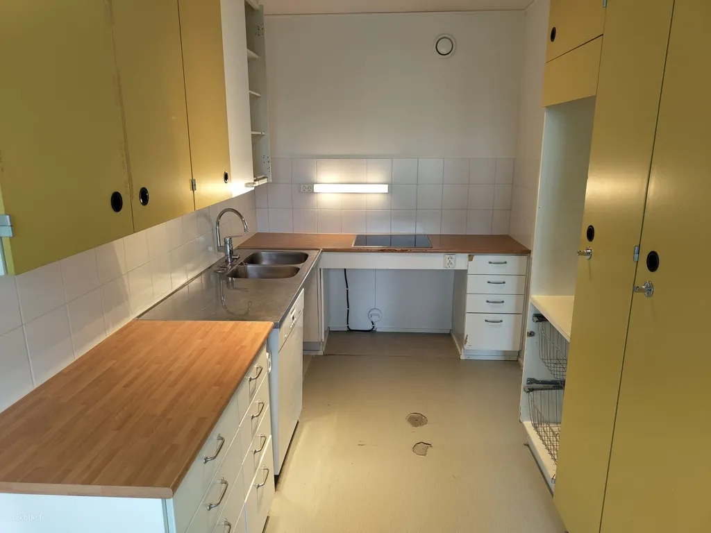 Köök - Removable Apartment with Recent Renovations in Suvela, Espoo