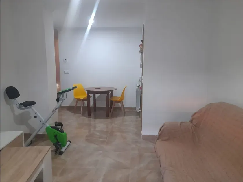 Elutuba - Ground Floor Flat with Patio in Villarrobledo
