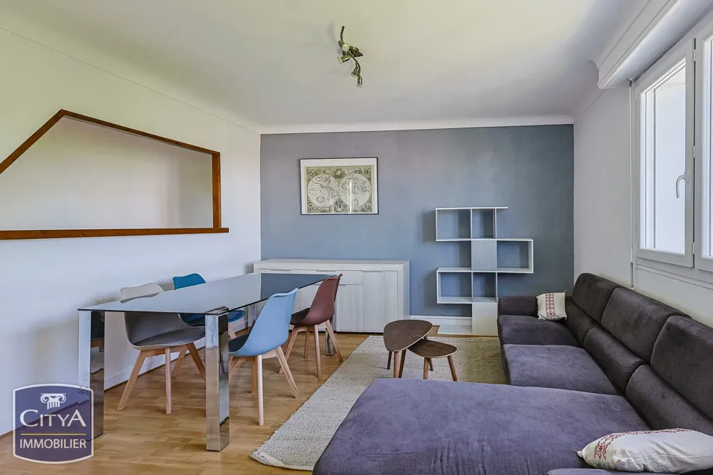 Elutuba - 3-Bed Apartment with View in Pau