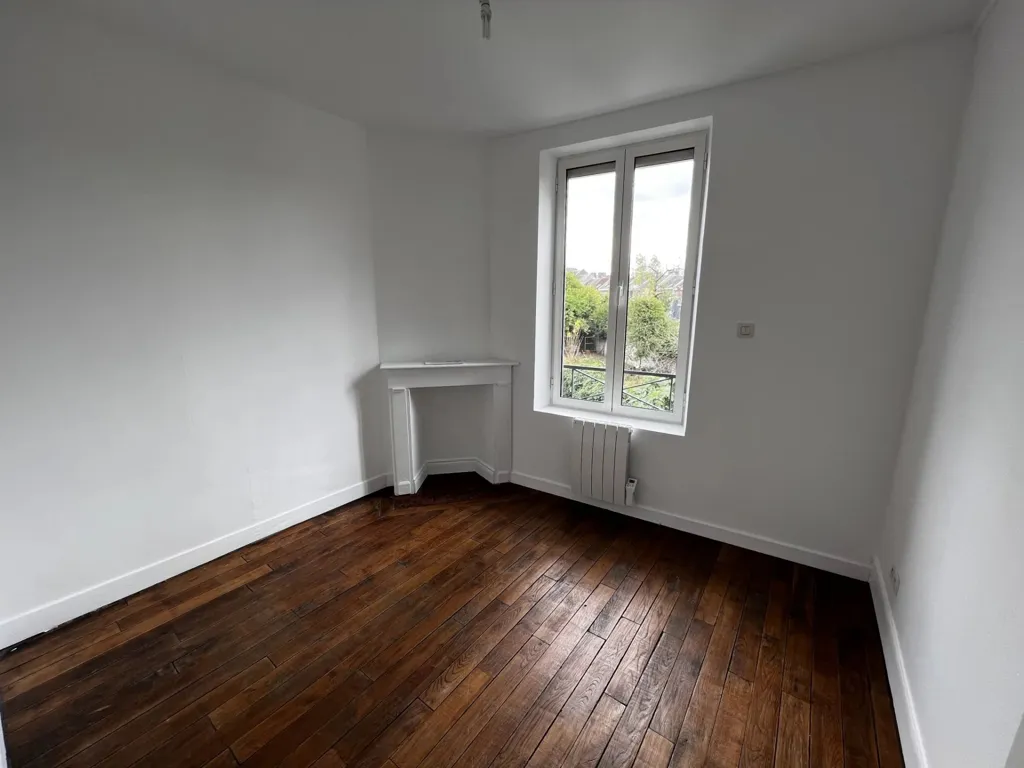 Pièces - Appartement Type 3 avec Cuisine Équipée à Amiens