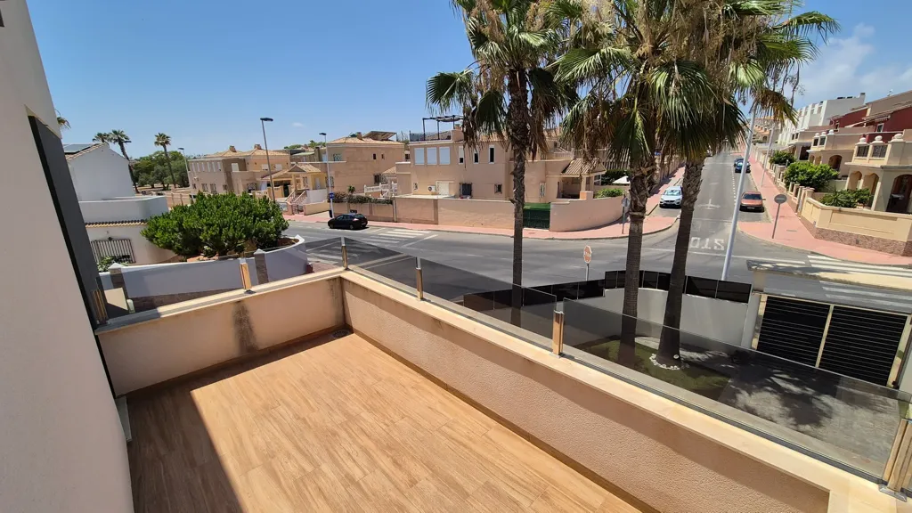 Rõdu - Luxury Villa with Pool in Torrevieja