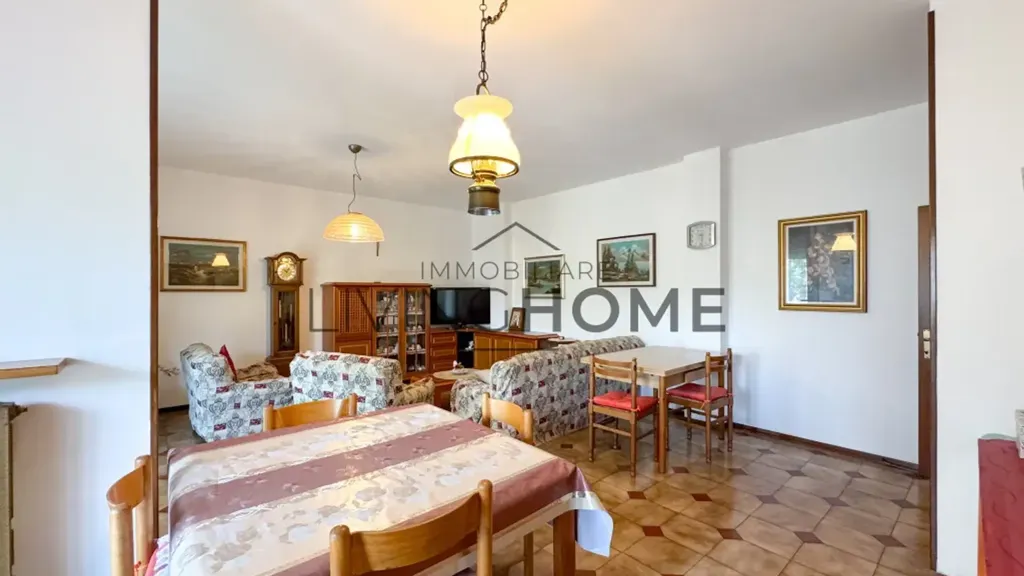 Salle à manger - Spacious Apartment with Terrace in Rimini