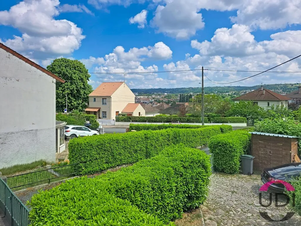 Aed - Charming 3-Bedroom House in Buffon, Montluçon