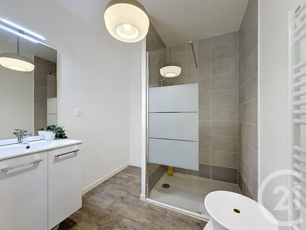 Salles de bain - Appartement avec terrasse à Bordeaux
