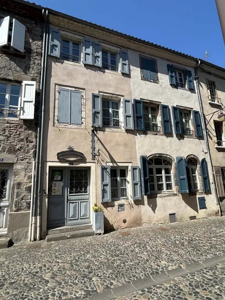 Exterior - Character House with Courtyard in Brioude