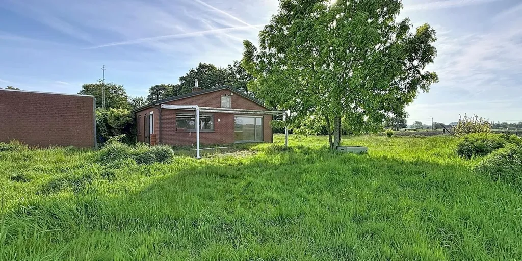 Giardino - Renovatable Bungalow in Beernem