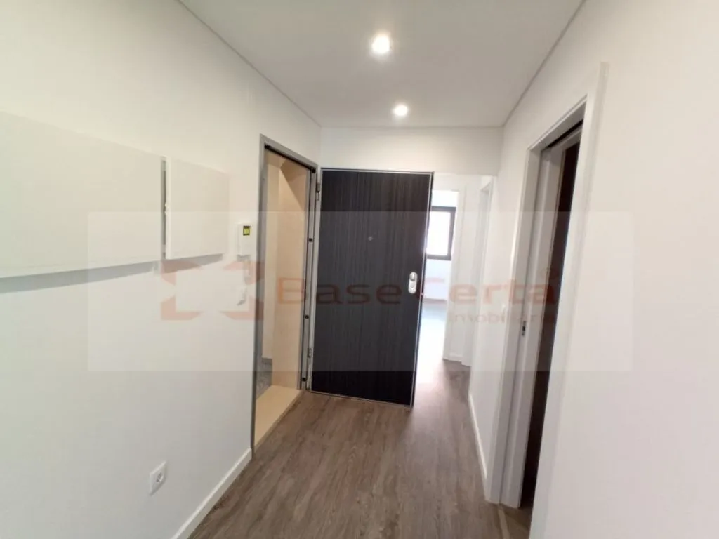 Esik - Luxury Duplex Flat with Open Space in Seixal