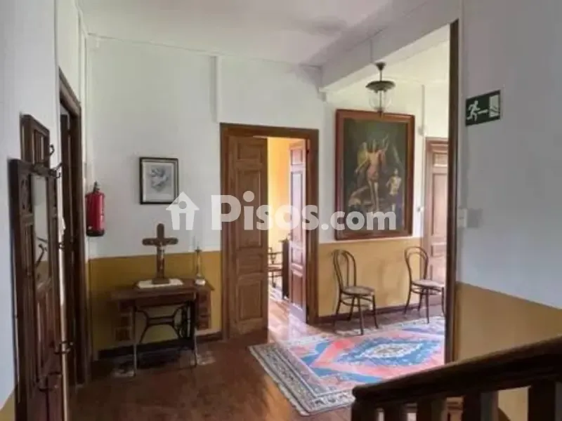Esik - Historic Indian-Style Chalet in Llanes