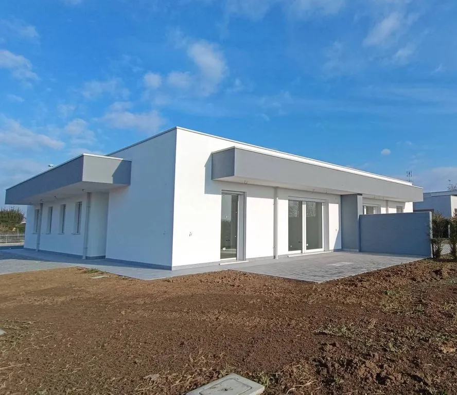 Exterior - New Bifamily Villa with Solar Panels in Roncade
